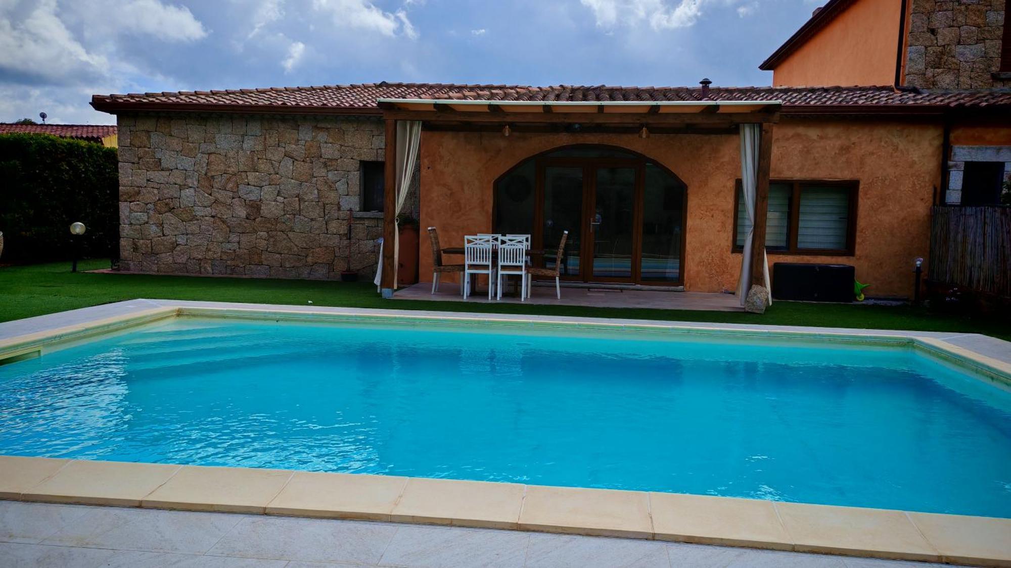 Villa Paola San Teodoro Con Piscina Privata Lu Lioni Exterior foto